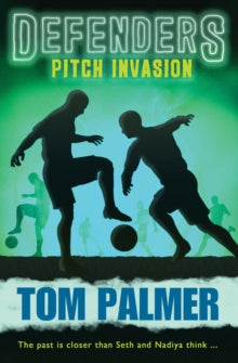 Defenders  Pitch Invasion AR: 3.9 - Tom Palmer; David Shephard (Paperback) 02-02-2018 