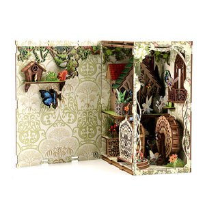 Secret World of the Forest Book Nook - Official Book Nook (Kit) 06-03-2025 