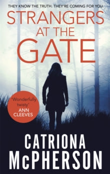 Strangers at the Gate - Catriona McPherson (Paperback) 05-03-2020 
