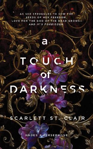 Hades X Persephone  A Touch of Darkness - Scarlett St. Clair (Paperback) 30-11-2021 